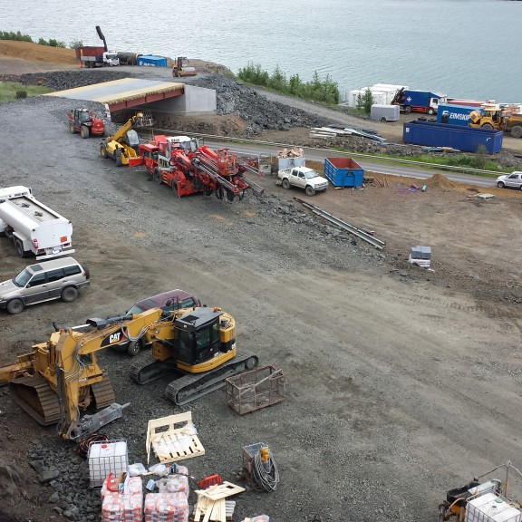 yfirlitsmynd 17.7.2013- unnið við að fylla að brú