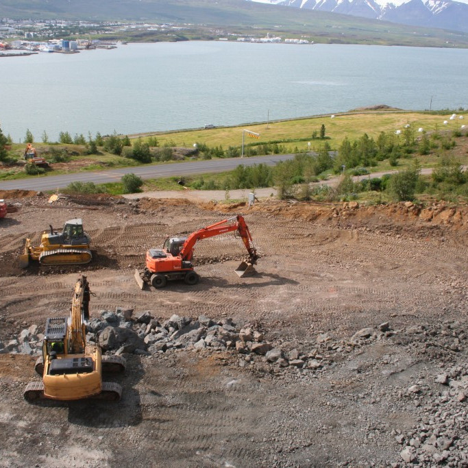 yfirlitsmynd 25.6.2013