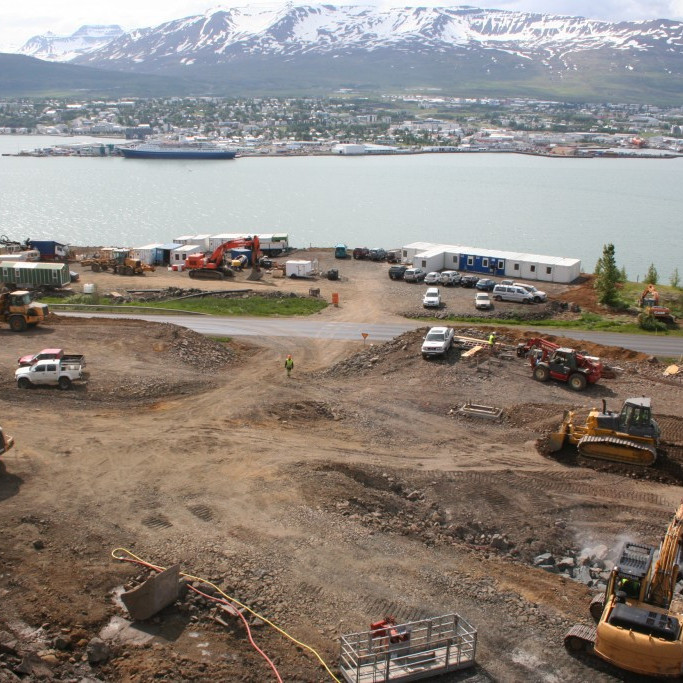 yfirlitsmynd 25.6.2013