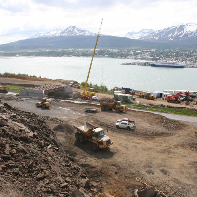 yfirlitsmynd 25.6.2013